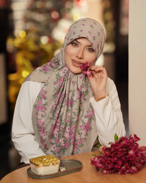 روسری مجلسی کد M-0979