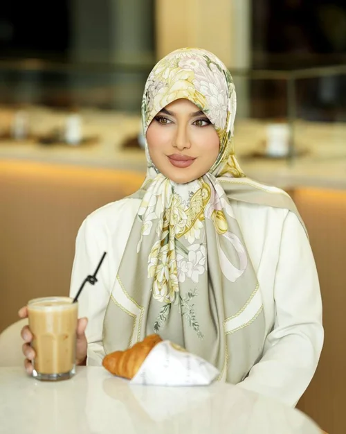 روسری مجلسی کد M-1131