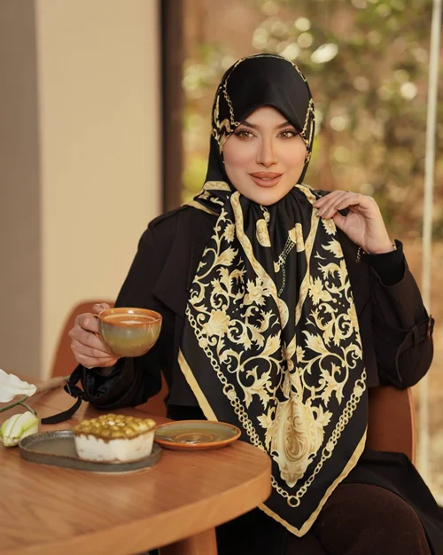 روسری مجلسی کد M-1008