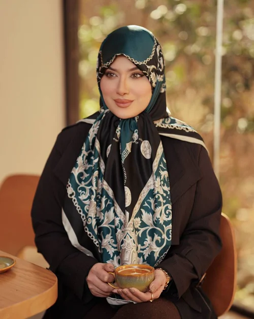 روسری مجلسی کد M-1009