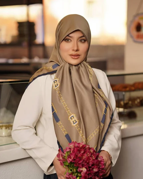 روسری مجلسی کد M-1104